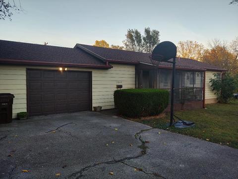 2843 W Olive St, Springfield, MO 65802 photo 1