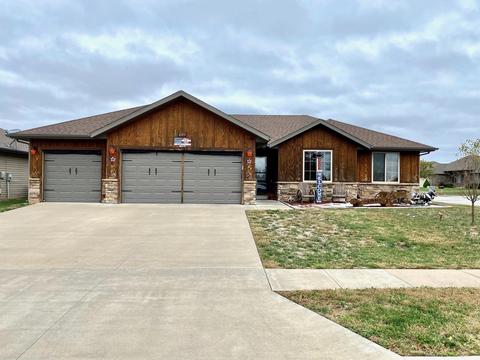 4377 W Loren St, Springfield, MO 65802 photo 1