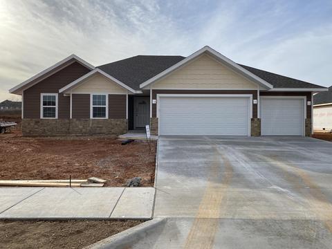 1500 E Hayloft Dr, Ozark, MO 65721 photo 1