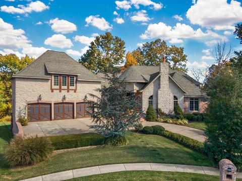 1608 S Raford Dr, Springfield, MO 65809 photo 1