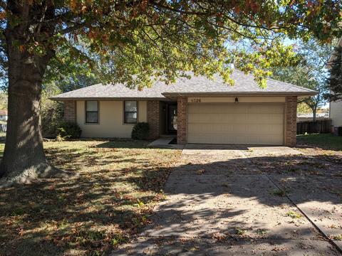 4526 S Sycamore Ave, Springfield, MO 65810 photo 1