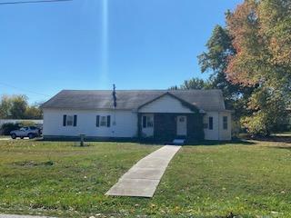 322 E Drive St, Clever, MO 65631 photo 1