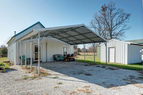 381 Potters Rd, Buffalo, MO 65622 photo 1