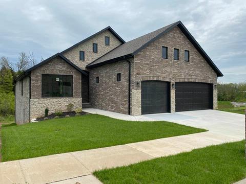 302 S Hickory Hills Blvd, Springfield, MO 65802 photo 1