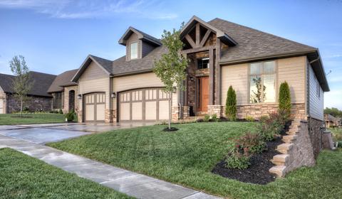 2916 S Camber Ave, Springfield, MO 65809 photo 1