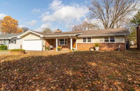 1957 E Rosebrier St, Springfield, MO 65804 photo 1
