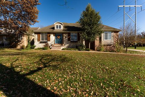 3254 S Bedford Ave, Springfield, MO 65809 photo 1
