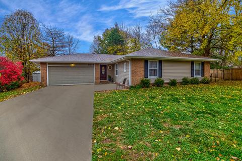 3674 W State St, Springfield, MO 65802 photo 1