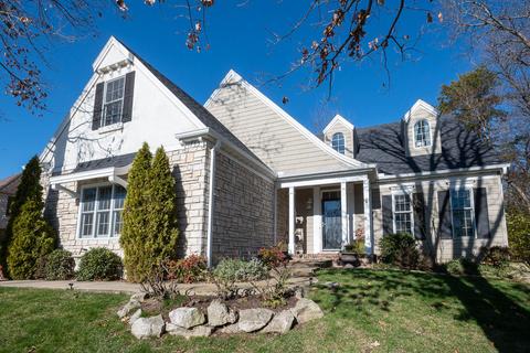1755 W Nottingham St, Springfield, MO 65810 photo 1