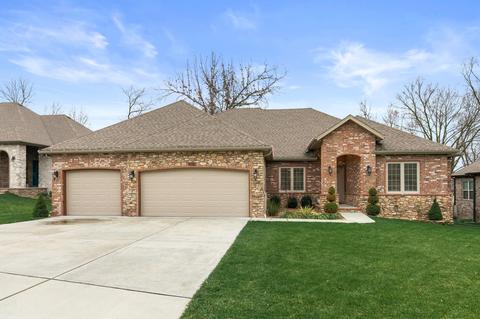 2368 W Darby St, Springfield, MO 65810 photo 1