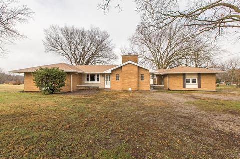 637 N Pine St, Marshfield, MO 65706 photo 1