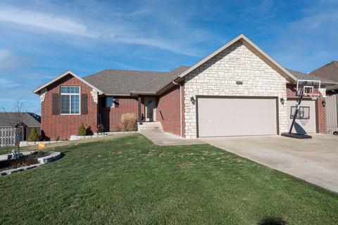 1667 E Chickamauga Dr, Republic, MO 65738 photo 1