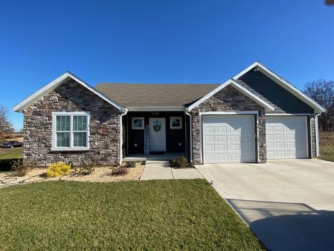 1100 Bond Ct, Marshfield, MO 65706 photo 1
