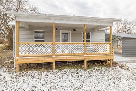 320 Pine St, Sparta, MO 65753 photo 1