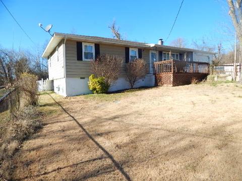 705 Summit St, Ava, MO 65608 photo 1