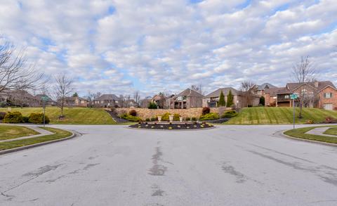 2957 S Ranch Dr, Springfield, MO 65809 photo 1
