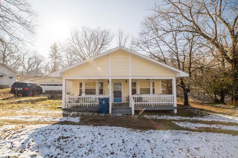 907 Myrtle St, Crane, MO 65633 photo 1