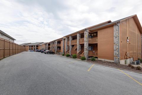189 Avondale Dr #7, Branson, MO 65616 photo 1