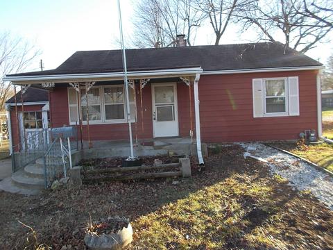 1938 Elm St, Springfield, MO 65802 photo 1