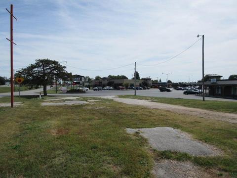 302 E Jackson St, Willard, MO 65781 photo 1