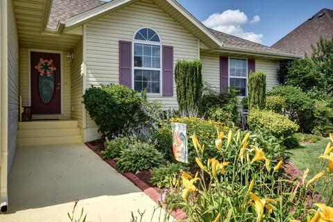 200 Penzance St, Monett, MO 65708 photo 1