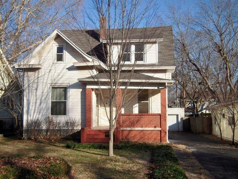 750 S Pickwick Ave, Springfield, MO 65802 photo 1