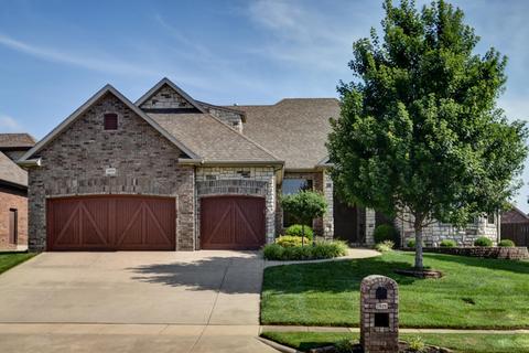 2829 E Woodford St, Springfield, MO 65804 photo 1