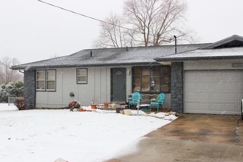 1920 E Greenview St, Springfield, MO 65803 photo 1
