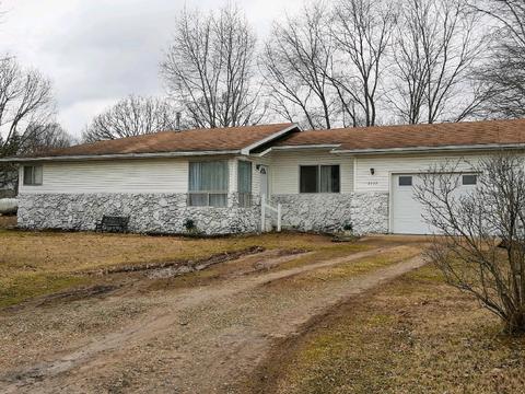 2117 Oakridge Dr, Ava, MO 65608 photo 1