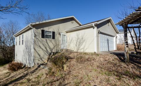 209 Pine St, Forsyth, MO 65653 photo 1