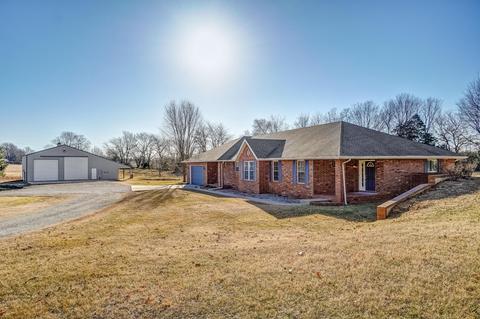 942 Meadowview Dr, Nixa, MO 65714 photo 1