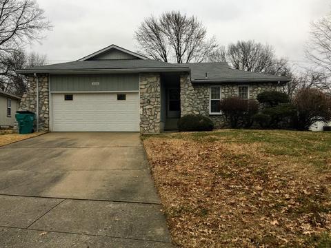 1331 E Hanover St, Springfield, MO 65804 photo 1