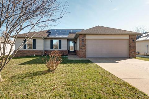 1734 S Waco Ave, Springfield, MO 65802 photo 1