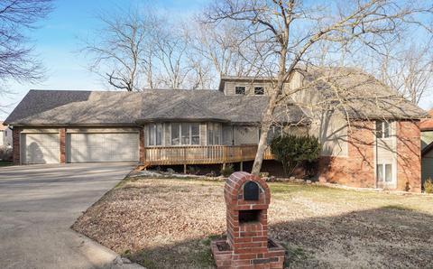 2103 E Woodhaven Pl, Springfield, MO 65804 photo 1