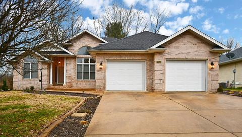 2208 W Hanover St, Springfield, MO 65807 photo 1