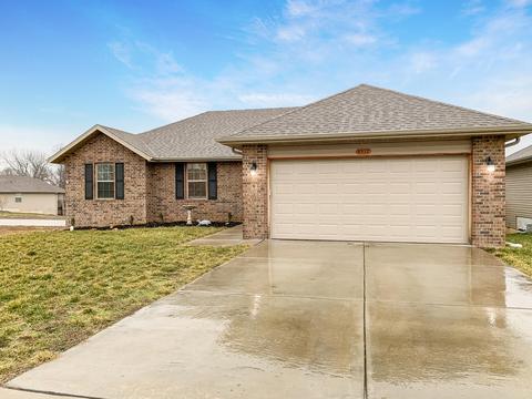 4517 W Brownstone, Springfield, MO 65807 photo 1