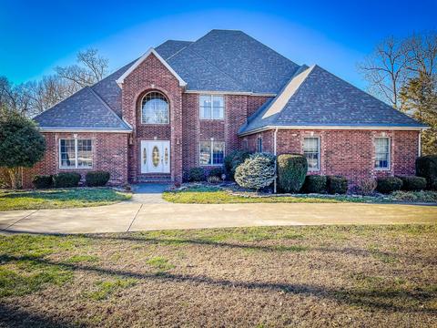 5819 N Grand Oak Dr, Springfield, MO 65803 photo 1