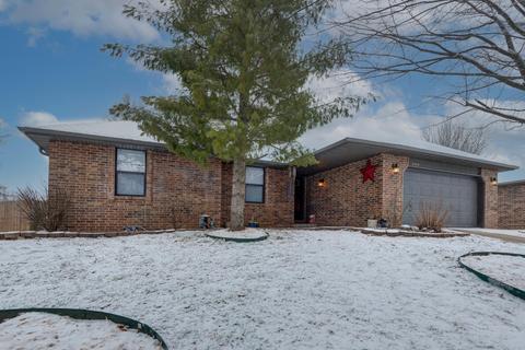 3954 W Tracy St, Springfield, MO 65807 photo 1