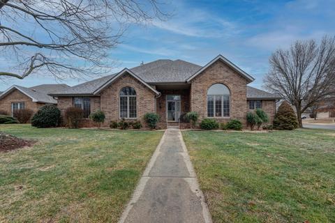 3237 S Ridgewood Ct, Springfield, MO 65804 photo 1