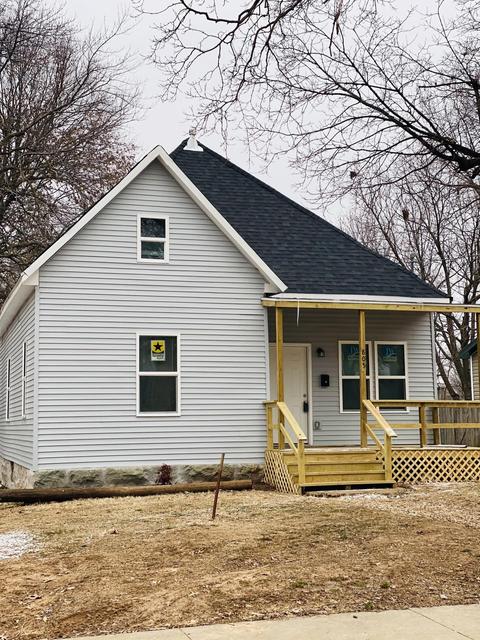805 W Nichols St, Springfield, MO 65802 photo 1