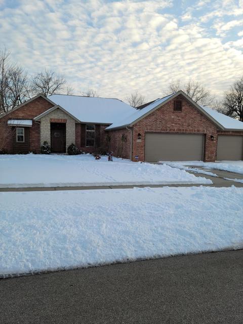 326 W Thistlewood Dr, Springfield, MO 65803 photo 1
