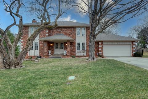 1346 S Black Locust Pl, Springfield, MO 65809 photo 1