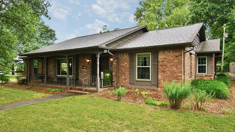 2021 S Cedarbrook Ave, Springfield, MO 65804 photo 1