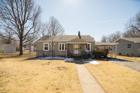 1010 E Blaine St, Springfield, MO 65803 photo 1