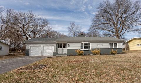 2415 E Latoka St, Springfield, MO 65804 photo 1