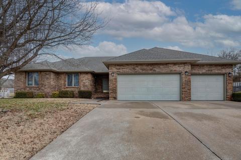 2467 W Chatsworth Ct, Springfield, MO 65810 photo 1