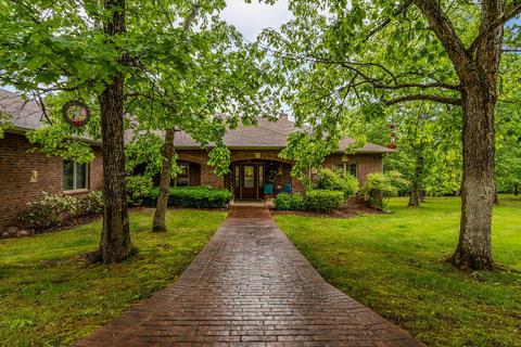 1369 Stormy Point Rd, Branson, MO 65616 photo 1