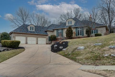 2245 E Nottingham St, Springfield, MO 65804 photo 1