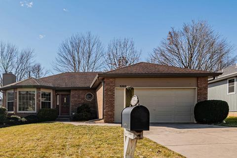 3202 E Lark St, Springfield, MO 65804 photo 1