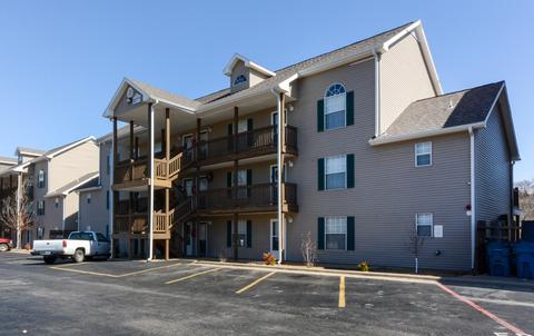 690 Fall Creek Dr #1, Branson, MO 65616 photo 1